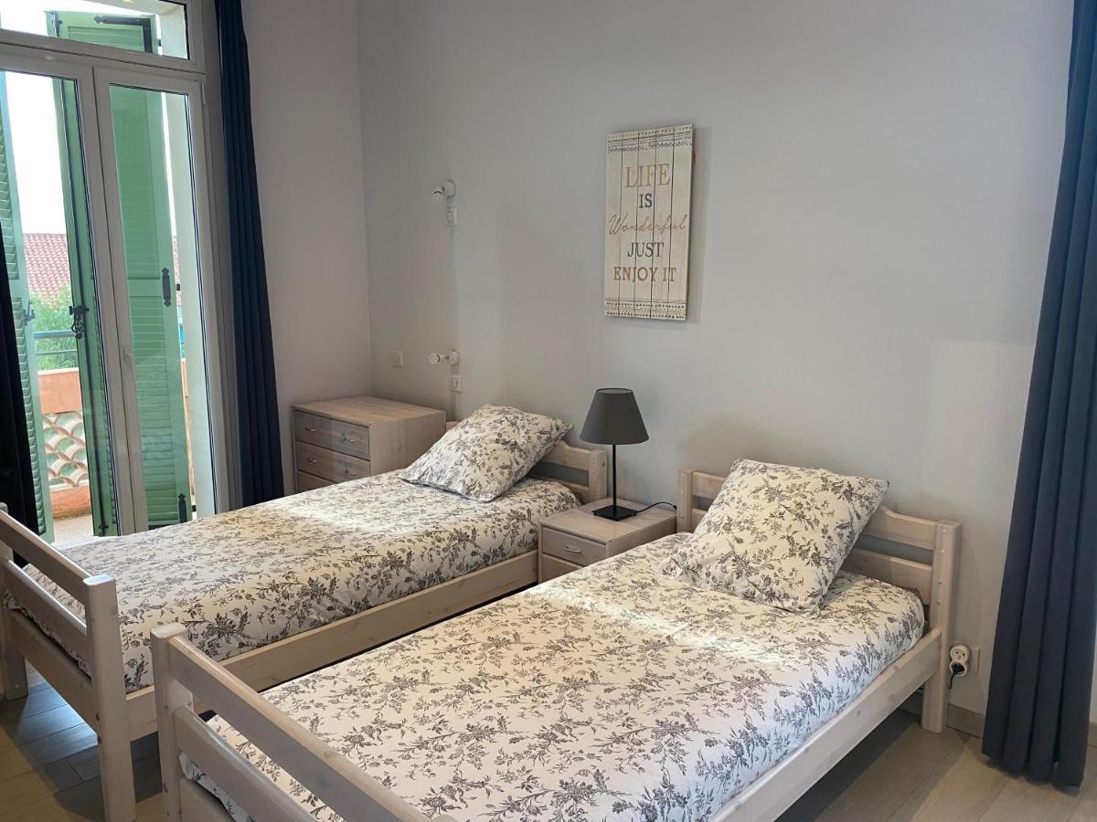 Agréable 3 pièces climatisé avec vue mer et parking Villefranche-sur-Mer Exterior foto